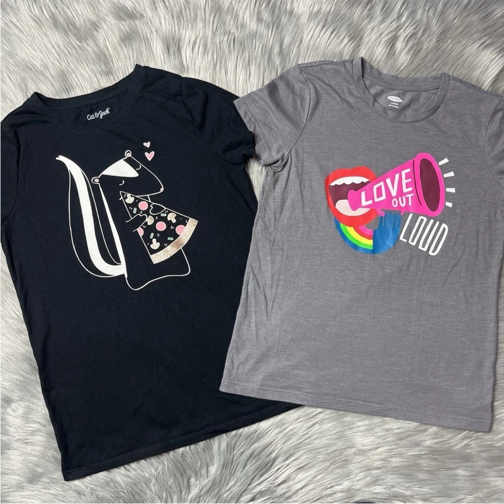 Bundle Of 2 Girls T Shirts Old Navy Cat Jack Size Large 10/12 Skunk Love Loud